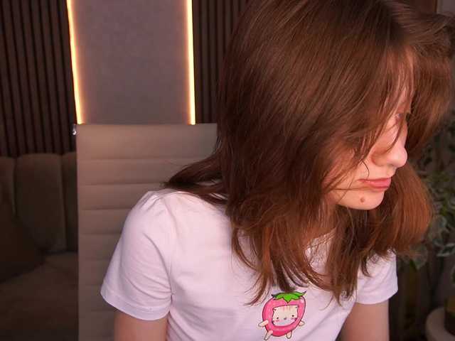CuteeFoxy live cam on BongaCams