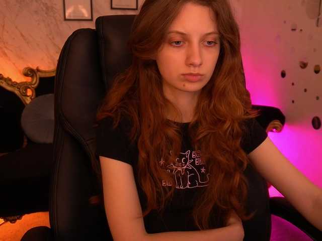 CuteeFoxy live cam on BongaCams