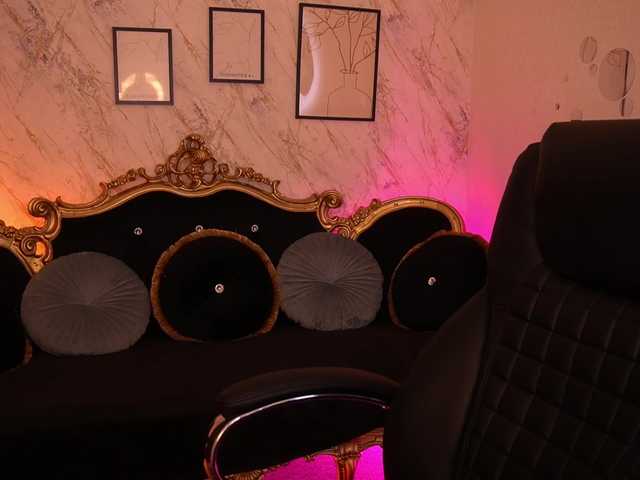 CuteeFoxy live cam on BongaCams