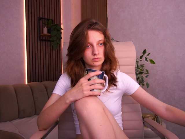 CuteeFoxy live cam on BongaCams