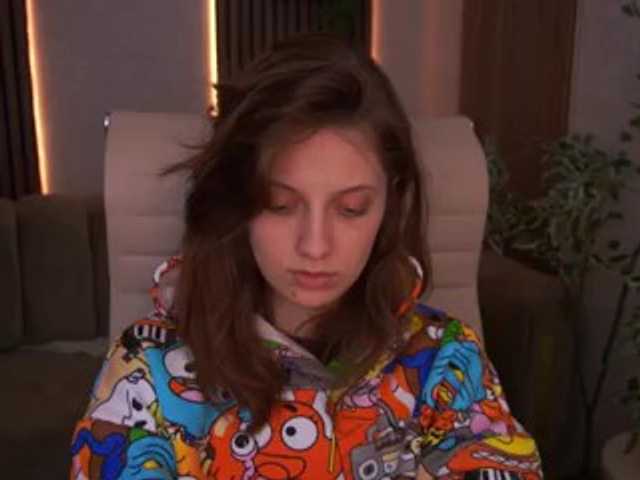 CuteeFoxy live cam