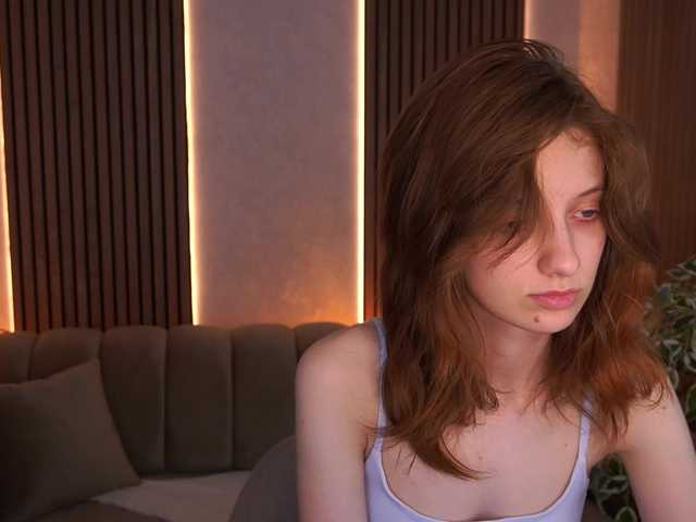 CuteeFoxy live cam on BongaCams