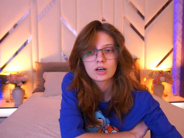 CuteeFoxy live cam on BongaCams