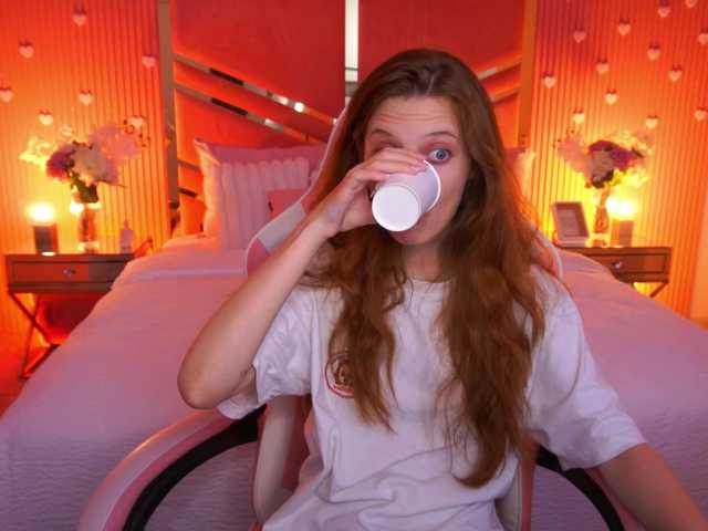 CuteeFoxy live cam on BongaCams