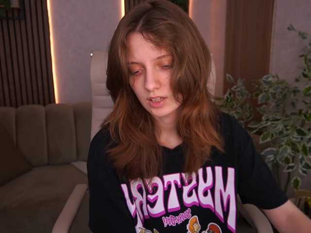 CuteeFoxy, en vivo ahora en BongaCams