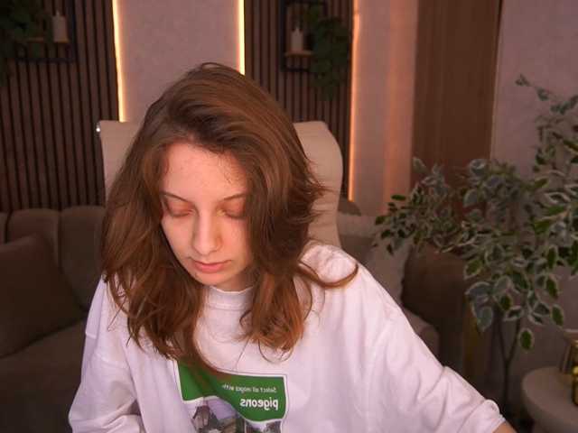 CuteeFoxy live cam on BongaCams