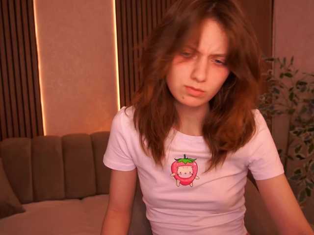 CuteeFoxy live cam on BongaCams