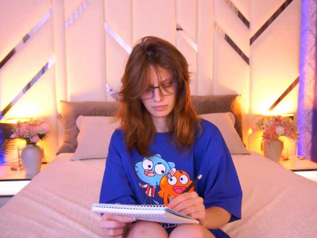 CuteeFoxy live cam on BongaCams