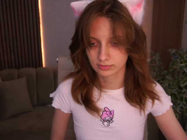 CuteeFoxy live cam on BongaCams