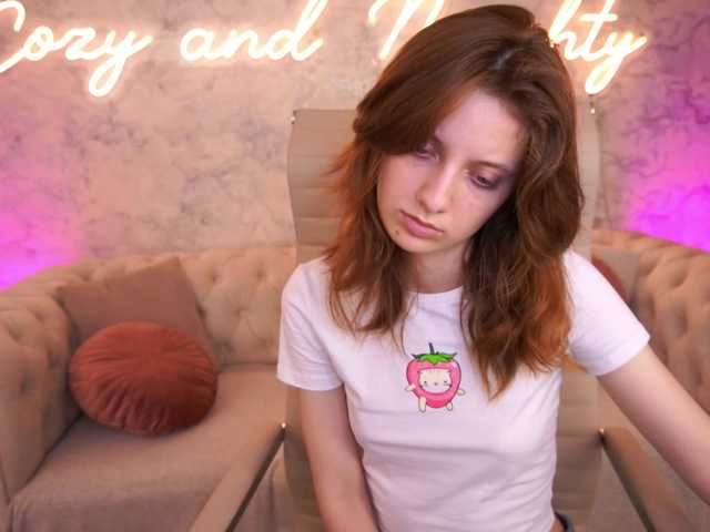 CuteeFoxy live cam on BongaCams