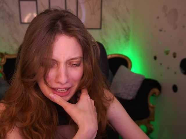 CuteeFoxy's BongaCams show and profile