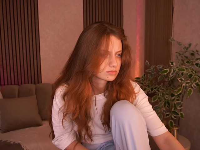 CuteeFoxy live cam on BongaCams