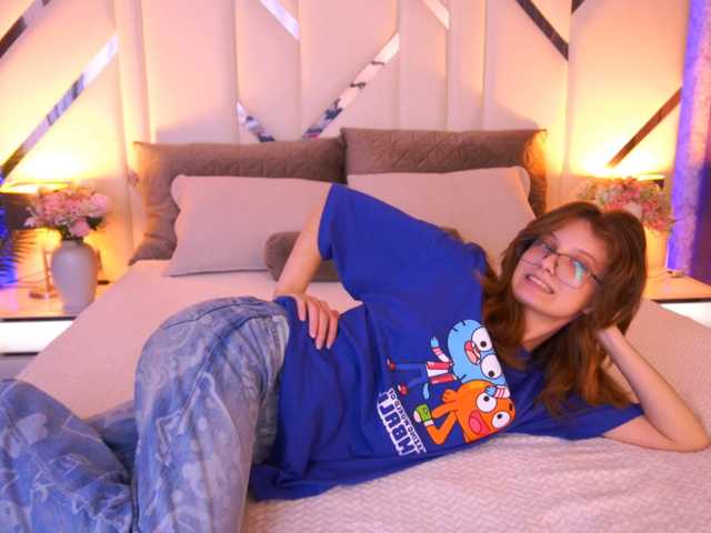 CuteeFoxy live cam on BongaCams