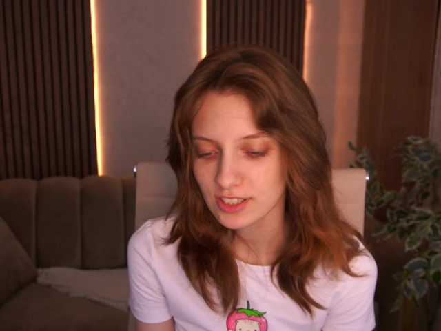 CuteeFoxy live cam on BongaCams