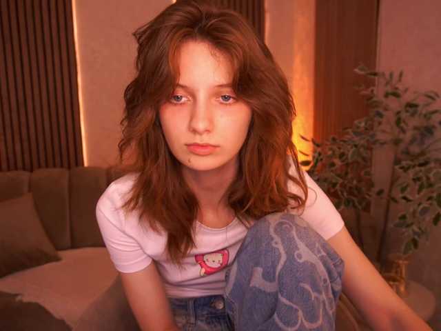 CuteeFoxy live cam on BongaCams