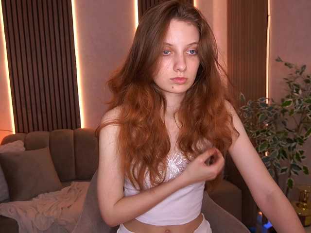 CuteeFoxy live cam on BongaCams