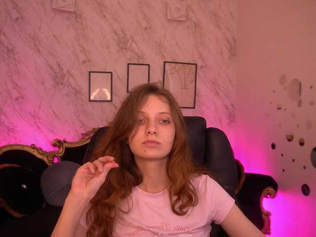 CuteeFoxy live cam on BongaCams