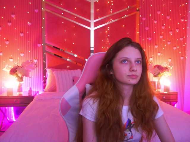 CuteeFoxy live cam on BongaCams
