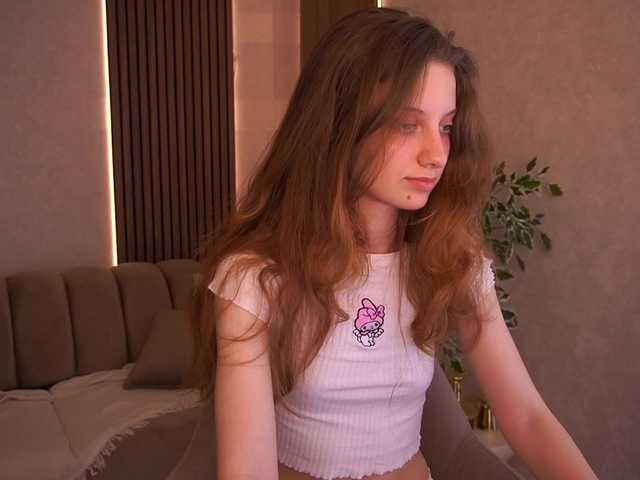 CuteeFoxy live cam on BongaCams