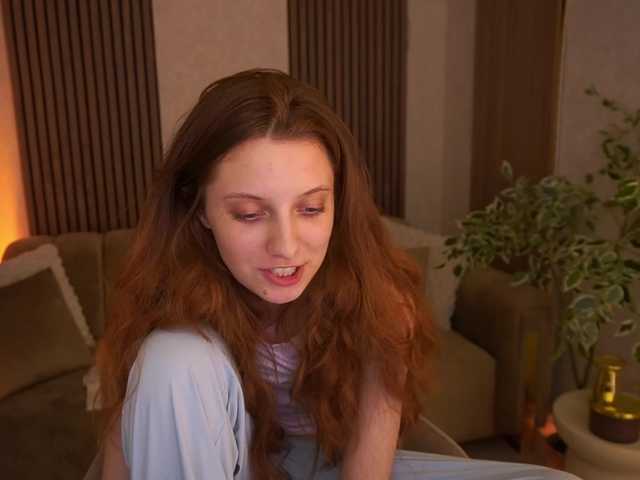 CuteeFoxy live cam on BongaCams