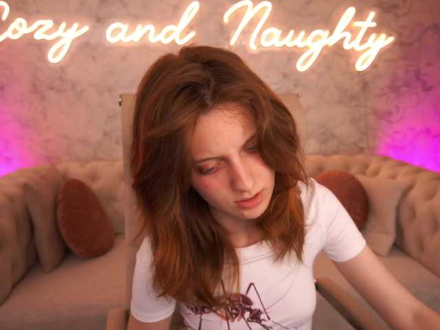 CuteeFoxy live cam on BongaCams
