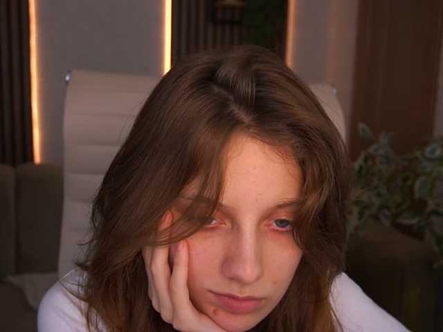 CuteeFoxy live cam on BongaCams