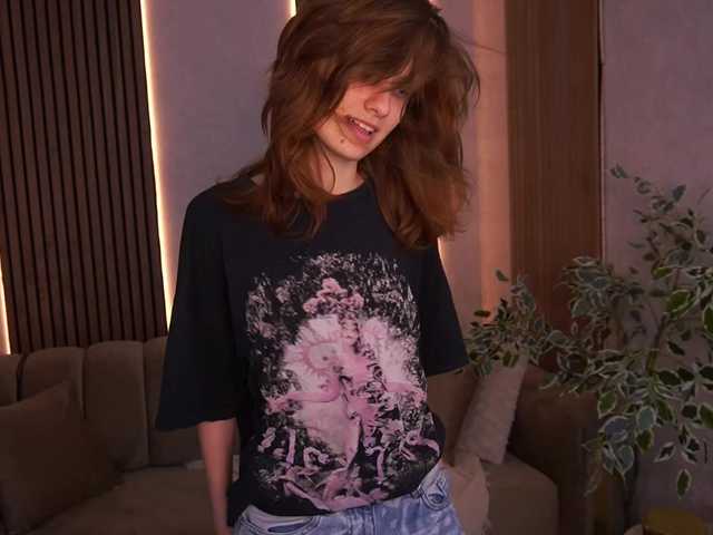 CuteeFoxy live cam on BongaCams