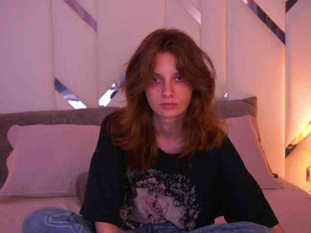 CuteeFoxy webcam