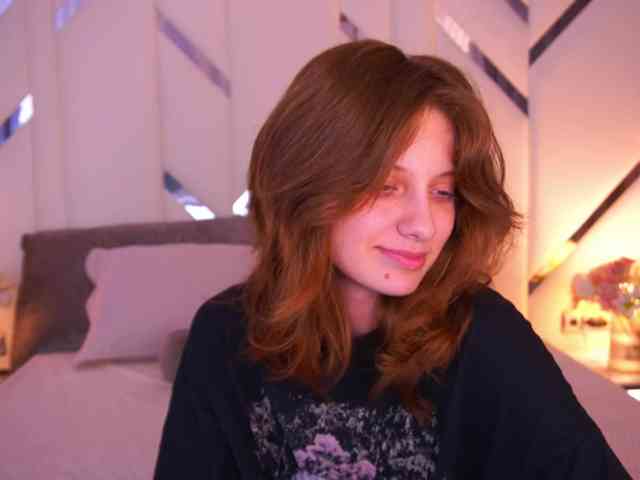 CuteeFoxy webcam