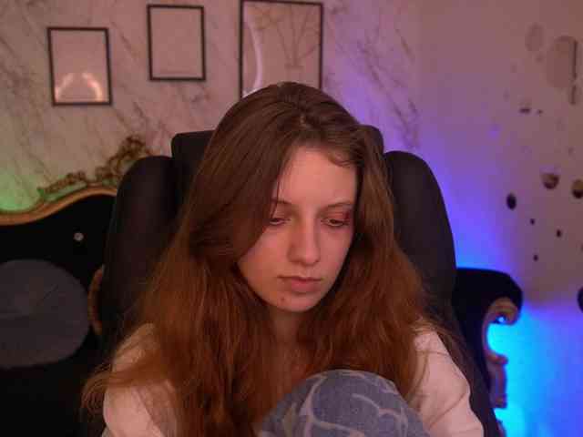 CuteeFoxy webcam
