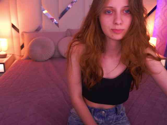 CuteeFoxy webcam