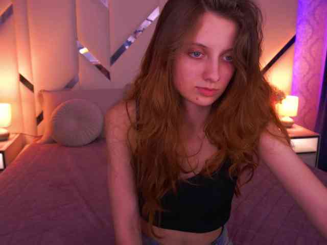 CuteeFoxy webcam
