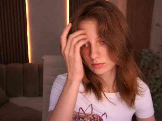 CuteeFoxy webcam