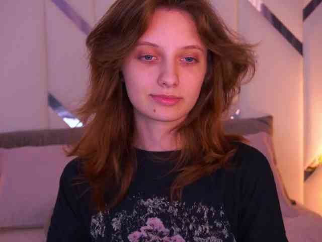 CuteeFoxy - Girl 
