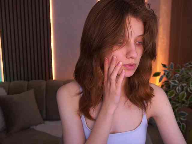 CuteeFoxy webcam