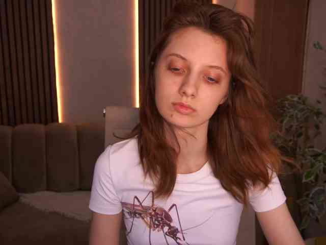 CuteeFoxy webcam