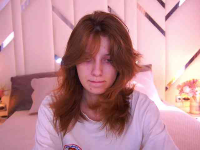 CuteeFoxy webcam