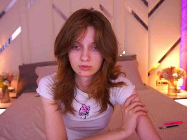 CuteeFoxy webcam