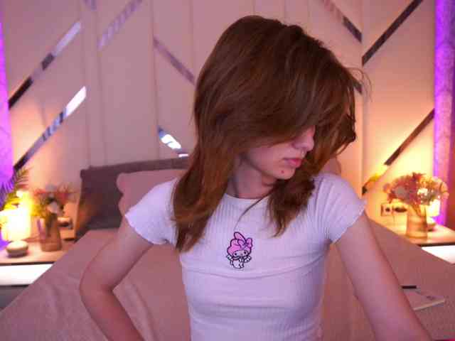 CuteeFoxy webcam