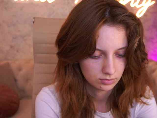 CuteeFoxy Live Webcam on BongaCams