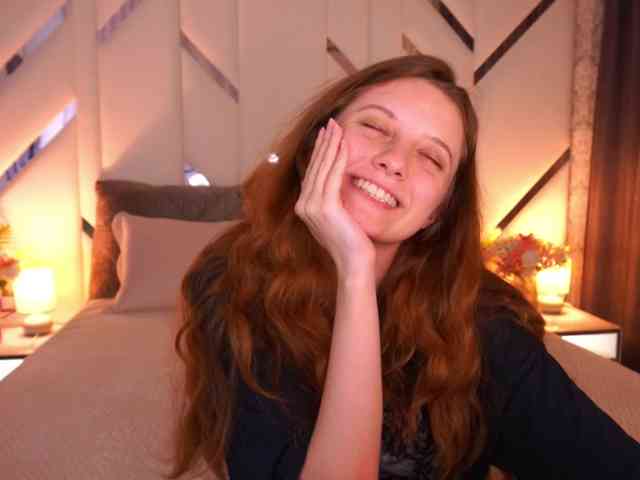 CuteeFoxy webcam
