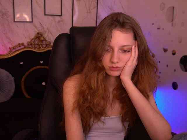 CuteeFoxy webcam