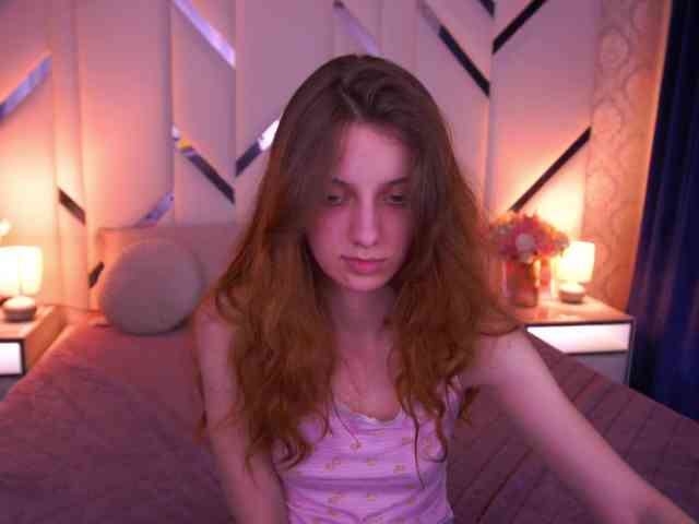 CuteeFoxy webcam
