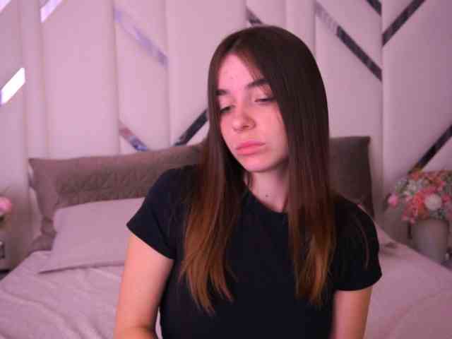 BabeDollie live female cam on bongacams