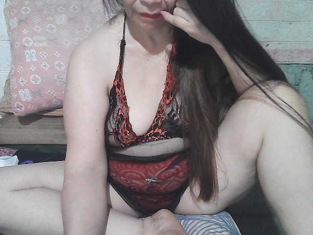 Lovearose live cam on BongaCams