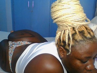 Citygirl77's Live Webcam