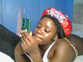 Citygirl77's Live Webcam