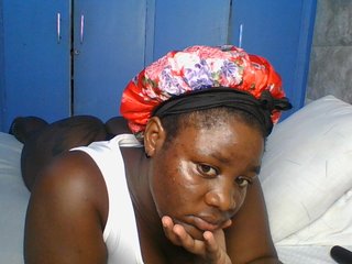 Citygirl77's Live Webcam
