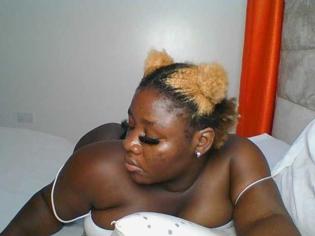 Citygirl77 — live female cam