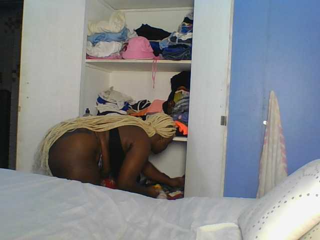 Citygirl77 live cam on BongaCams
